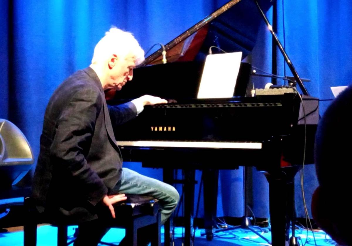 El magistral y febril concierto de David Kikoski en Bilbao