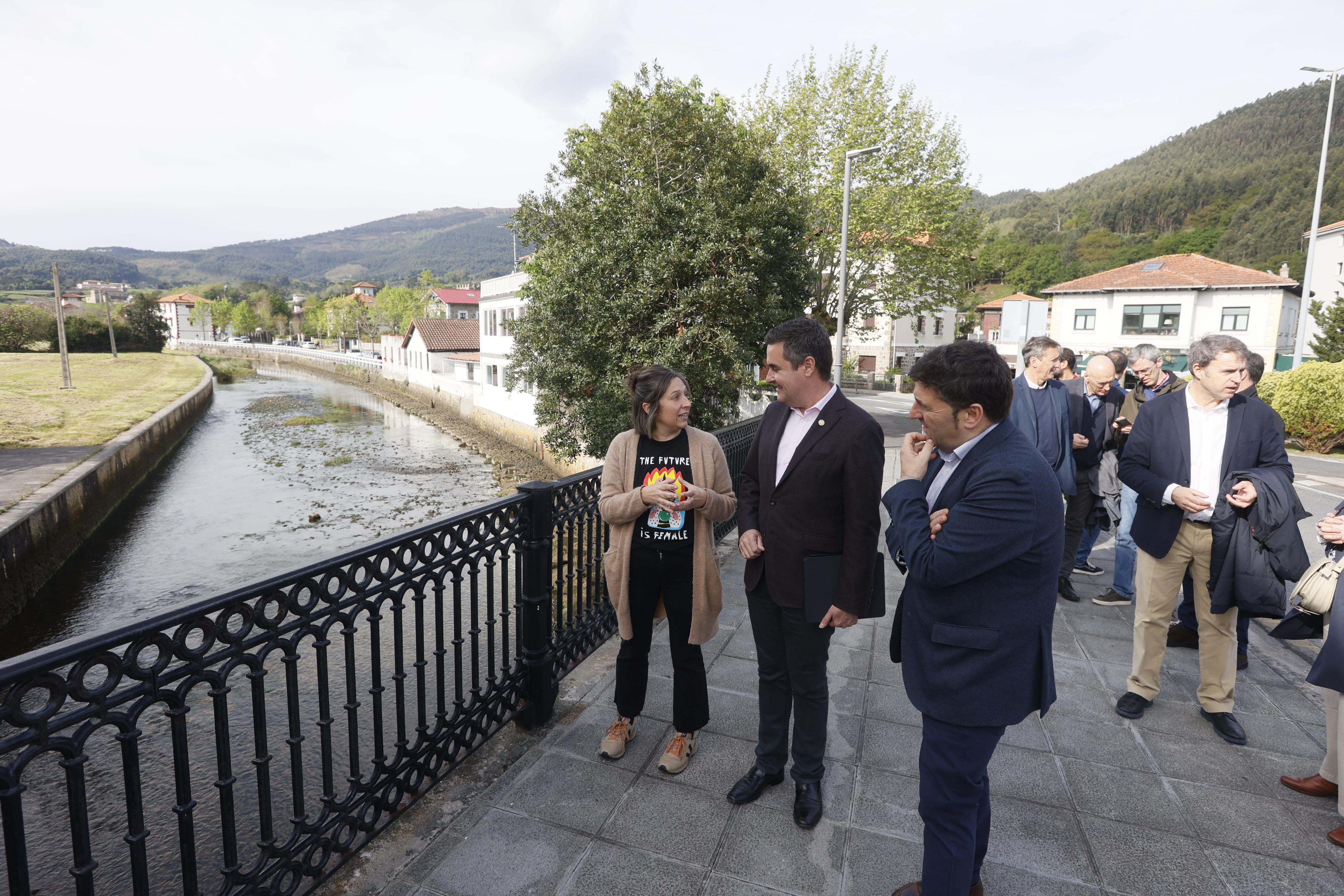 Bakio crea una barrera natural contra las inundaciones en el río Estepona