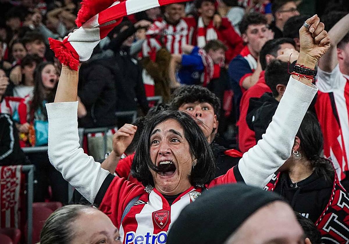 Los aficionados disfrutaron de la victoria.