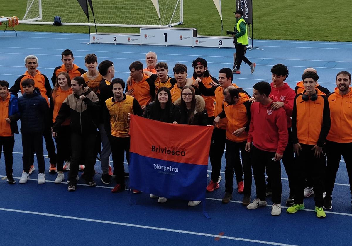 La atleta mirandesa Leire González gana en Aranda y Álvaro Terrados se cuelga el oro en León