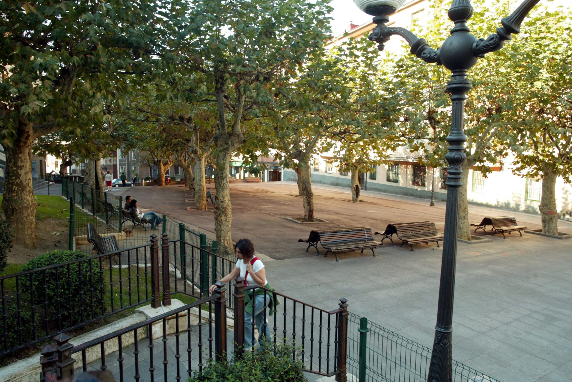 Plaza de las Escuelas en el barrio de Uribarri.