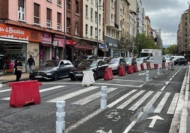 Los cortes han provocado colas en la calle Los Herrán y alrededores.