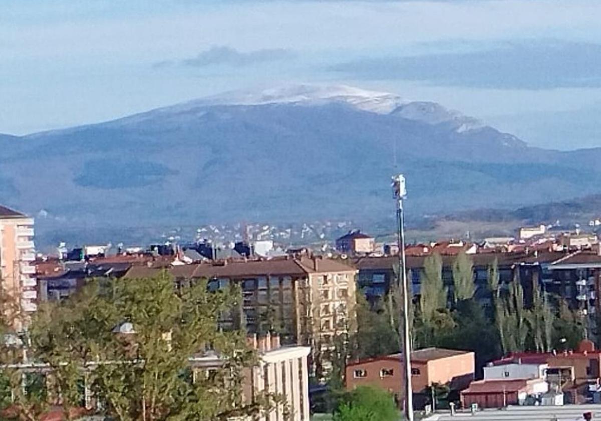 El Gorbea, con txapela en abril