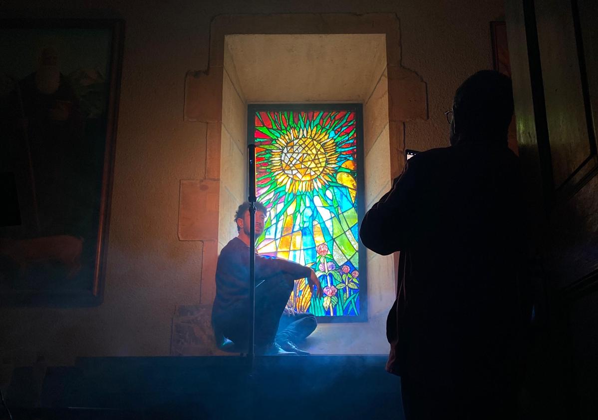 Imagen principal - Varias escenas del videoclip`de 'Sol