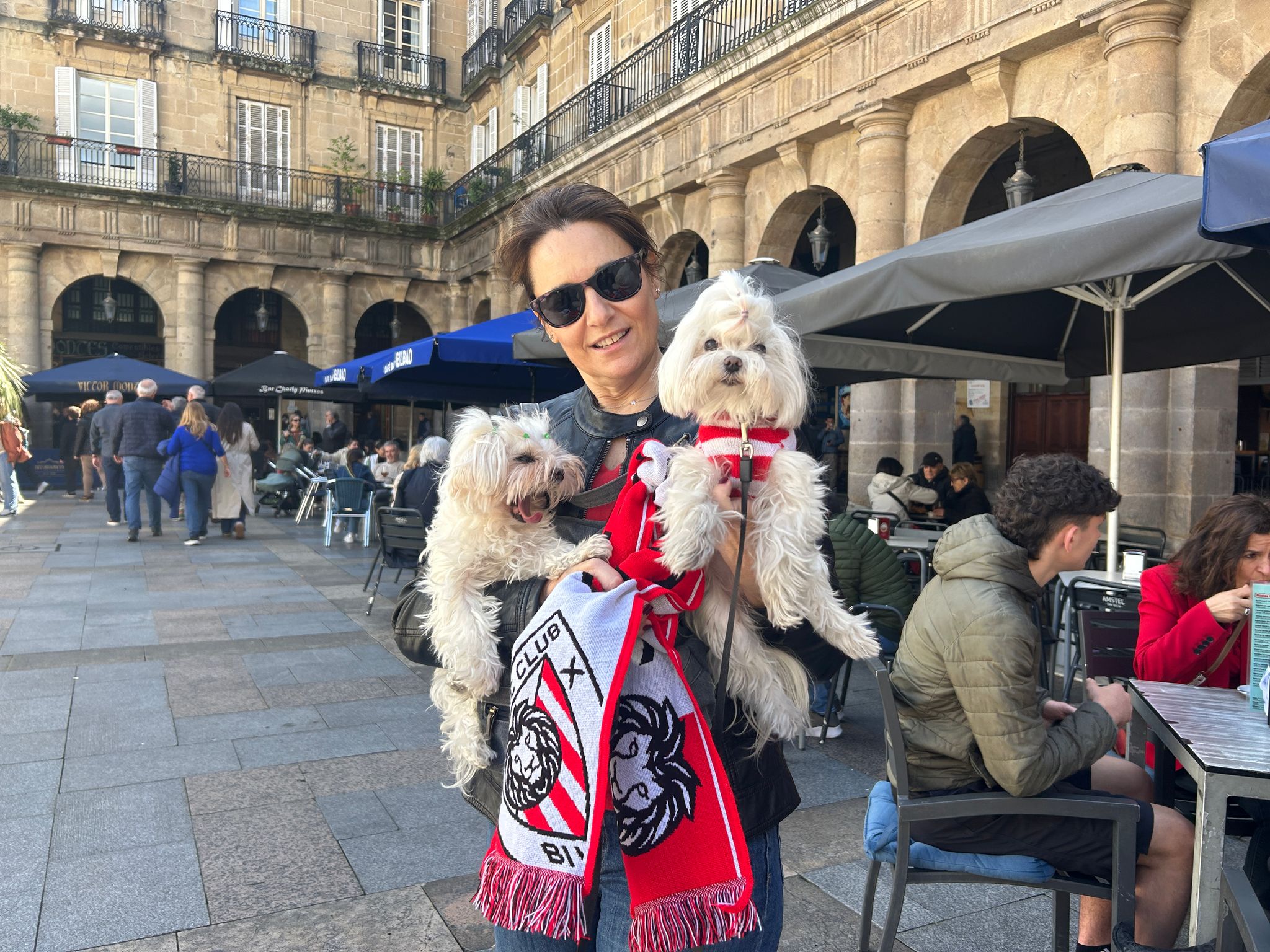 Así vivieron las aficiones del Athletic y el Rangers las horas previas al partido de San Mamés