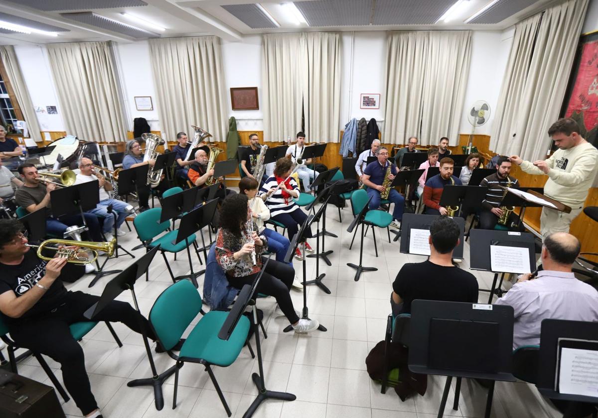 Toca ensayar para que el trabajo se refleje en los conciertos.