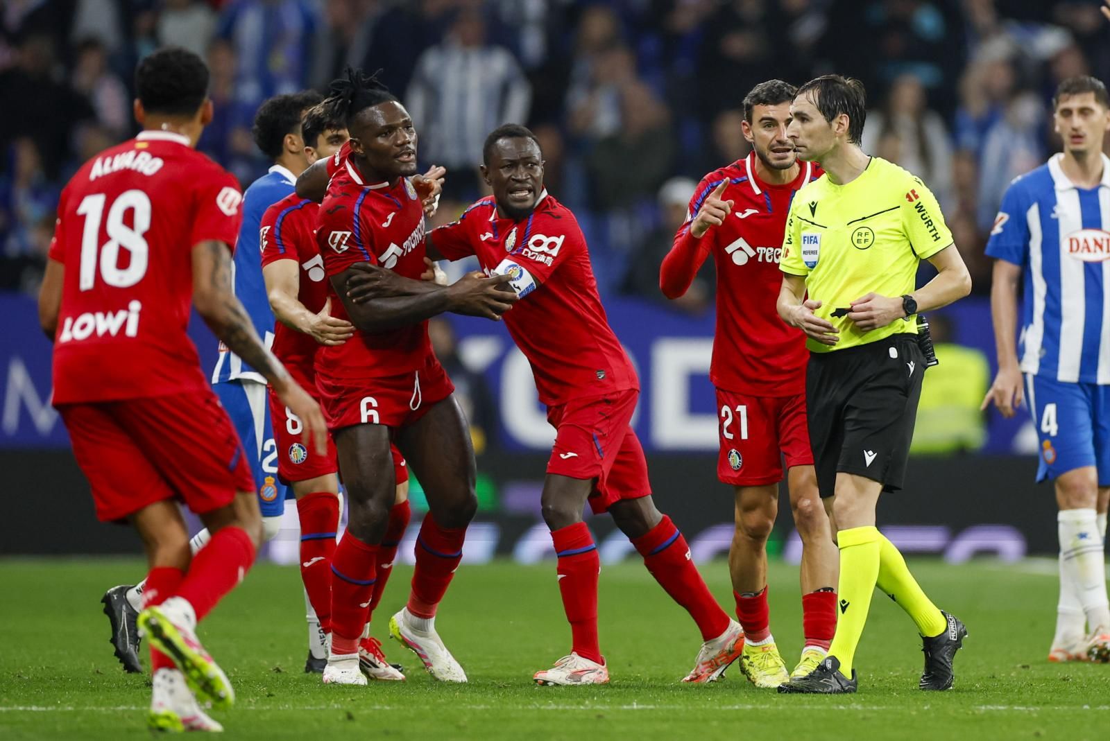 De Burgos Bengoetxea, el árbitro bilbaíno que dirigirá la final de Copa