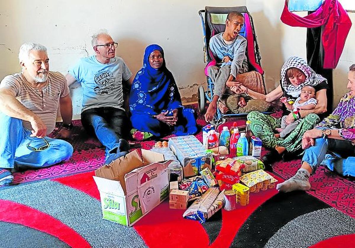 Amigos del Pueblo Saharaui de Miranda en los campos de refugiados