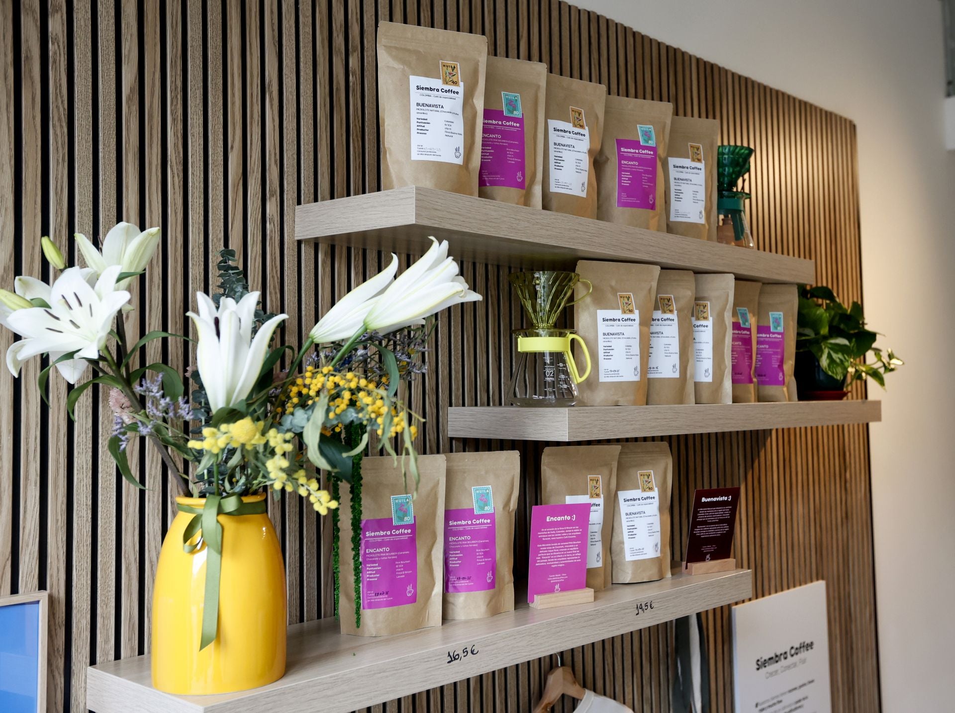 Luz Mila, la colombiana que ha abierto un templo del café en el centro de Bilbao para honrar sus raíces