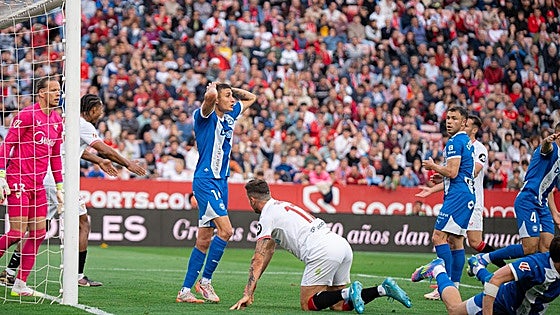 El Alavés extraña los goles de cabeza