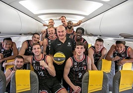 El vuelo de la ilusión del Bilbao Basket a Salónica se retrasa una hora y media