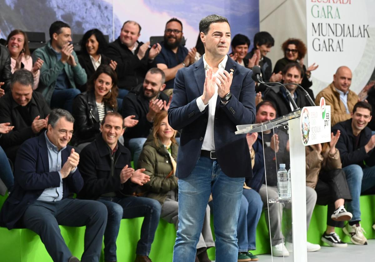 Coros y susurros