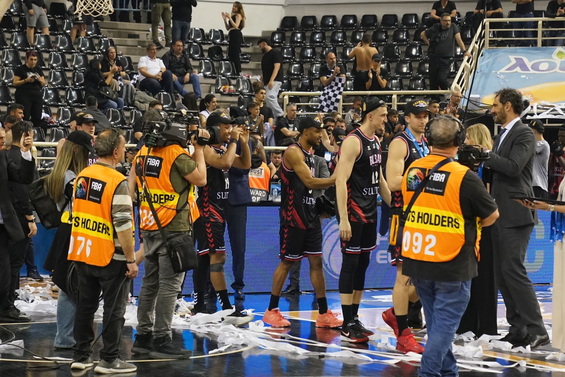 En imágenes la final de la Europe Cup, PAOK-Bilbao Basket