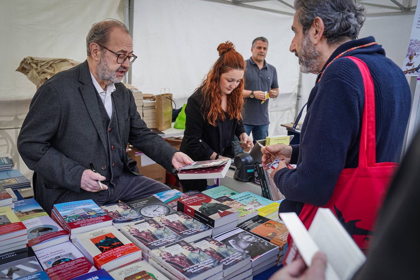 Las imágenes de la Feria del Libro de Bilbao