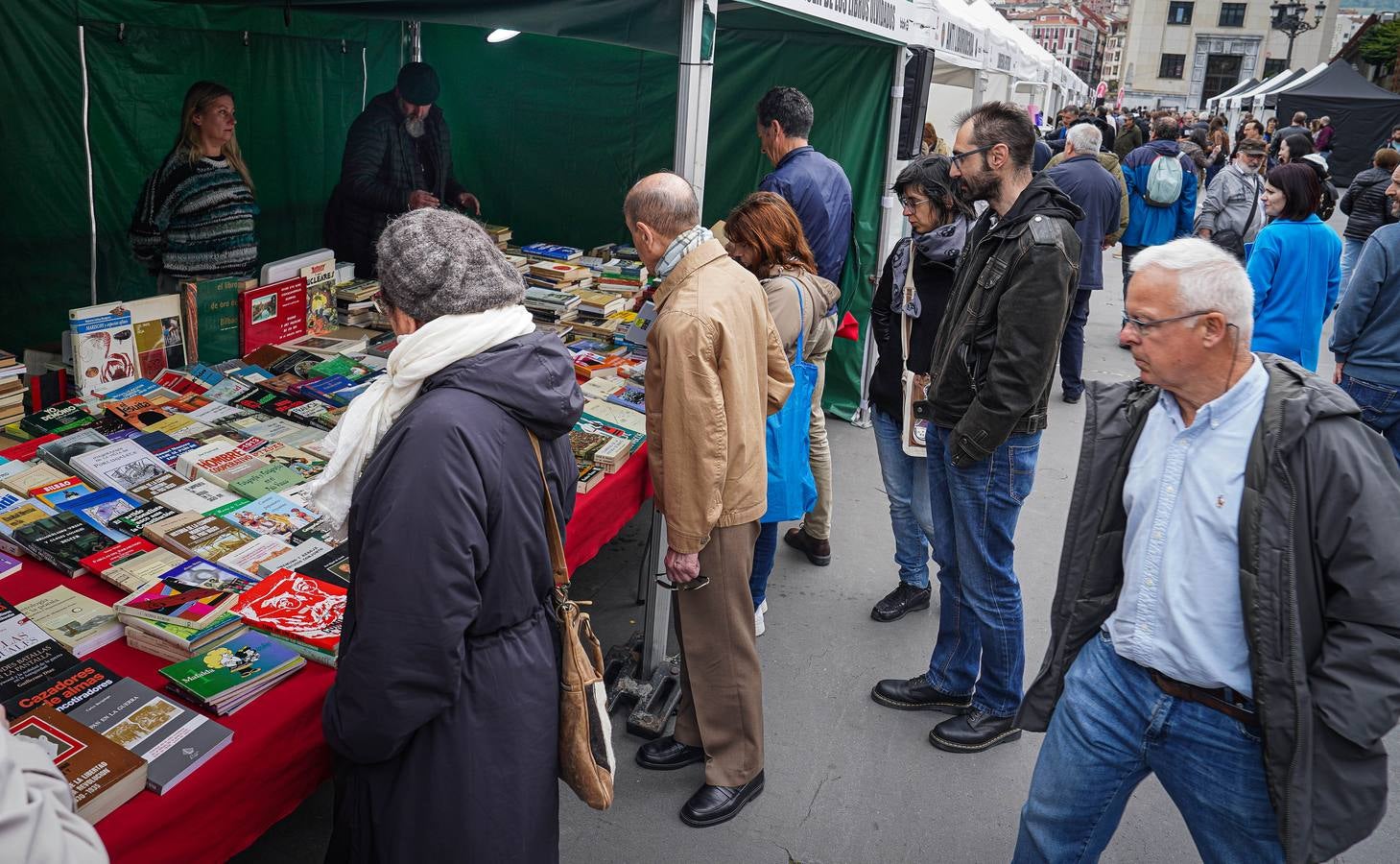 Las imágenes de la Feria del Libro de Bilbao