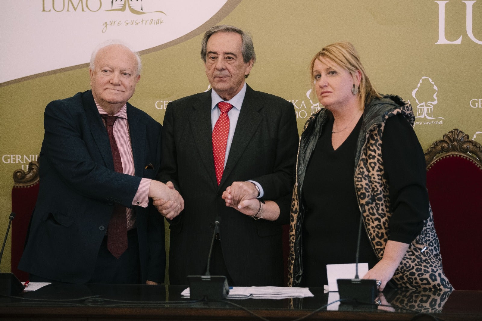 «Es hora de poner fin a las armas y la violencia», clama Moratinos en Gernika