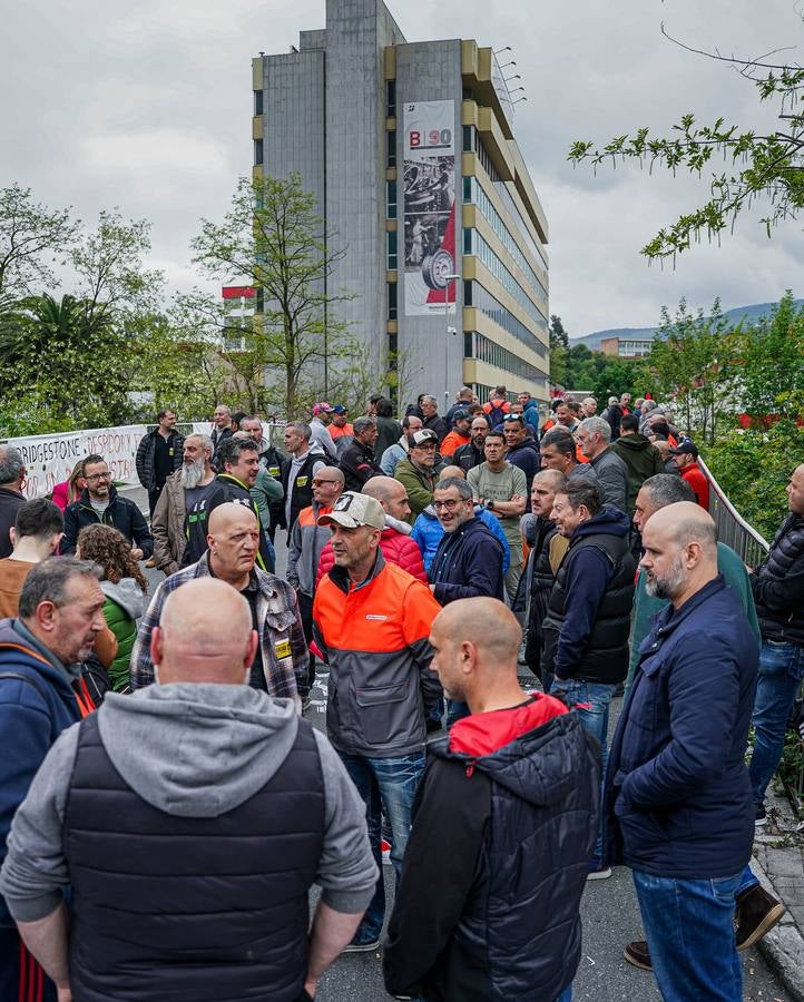La concentración de los trabajadores de Bridgestone, en imágenes