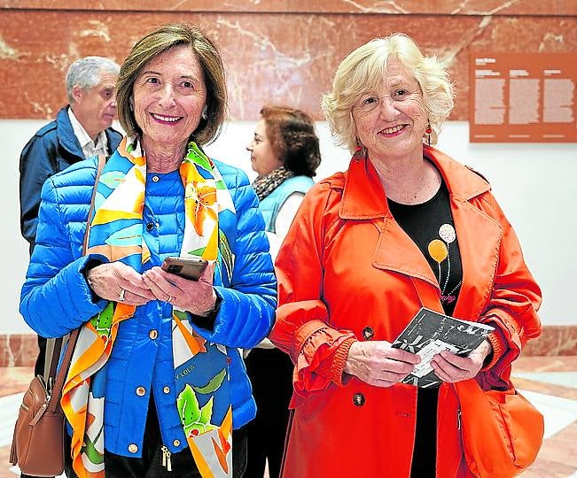 Mari Carmen Olivares y Ana Merino.