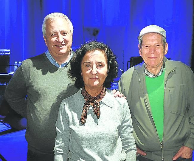 Iñaki Elezcano, Carmen Lorenzo y José Luis Cuesta.