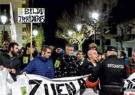 Protesta desarrollada en Oion contra un parque eólico.