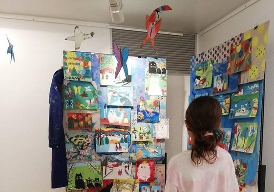 Imagen de una muestra anterior de la Escuela de Pintura local.