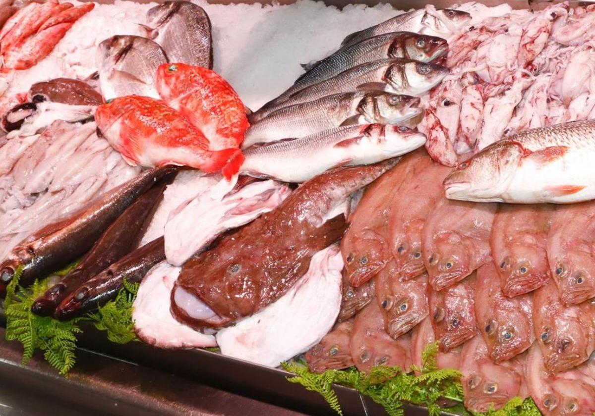Las grandes empresas de distribución vascas retiran todos los productos frescos afectados por el apagón