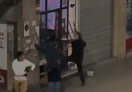 Detenido un exconcursante de 'El Conquis' tras reventar la cristalera de un bar en Santutxu