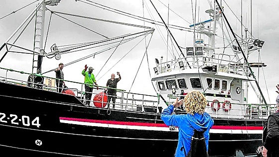 El 'Goienkale' de Bermeo zarpa a las Azores para capturar el primer bonito