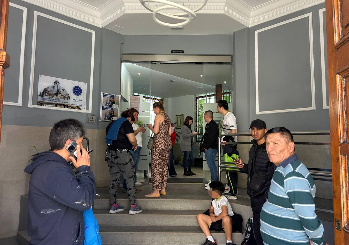 https://s1.ppllstatics.com/elcorreo/www/multimedia/2025/04/29/vuelta-a-tiza-y-pizarra-kGOC-U2301602525911sFI-1200x840@El%20Correo.jpg