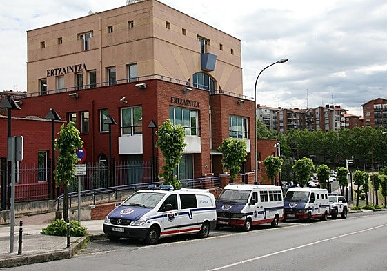 Imagen de la comisaría de la Ertzaintza en Sestao.