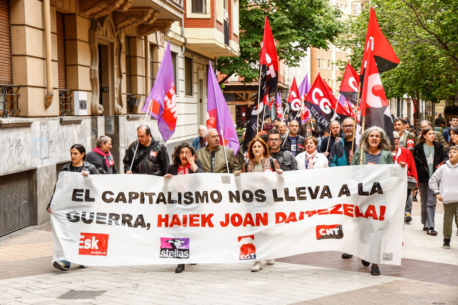 Las imágenes del 1 de mayo en Vitoria