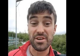 La reacción de Julen Axpe tras la derrota del Athletic: «¡Remontar en Manchester!»