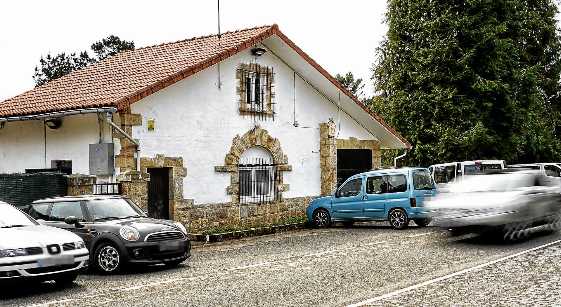 La Diputación de Bizkaia tutela a 567 menas tras abrir un centro con sesenta plazas