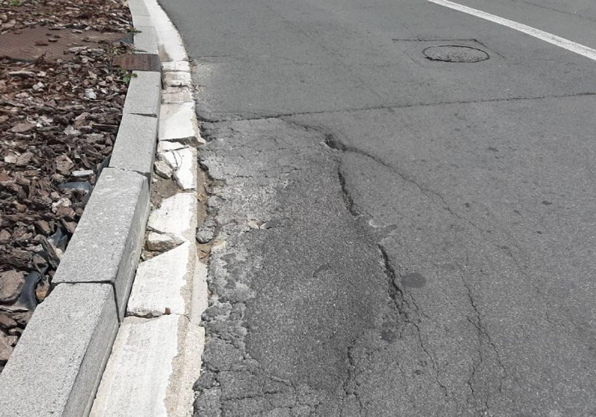 Mes y medio de obras para arreglar el asfalto de Bulevar de Euskal Herria