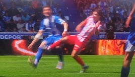 La plancha de Julián Álvarez a Garcés.