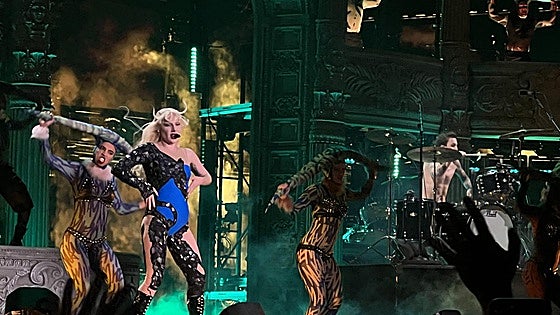 Lady Gaga hipnotiza a 2,1 millones de seguidores en Copacabana