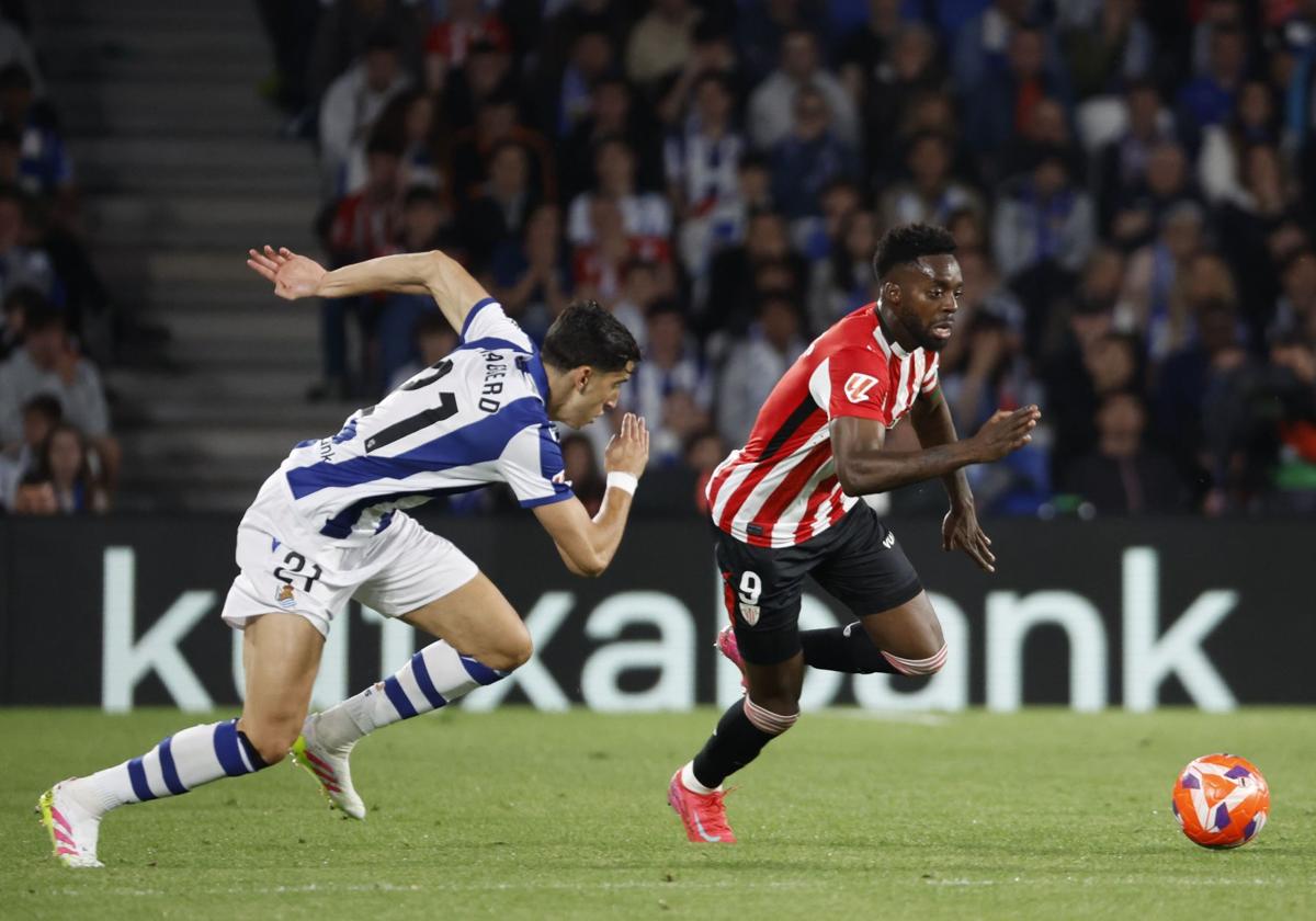 Iñaki Williams probará este martes si está recuperado del golpe sufrido en Anoeta