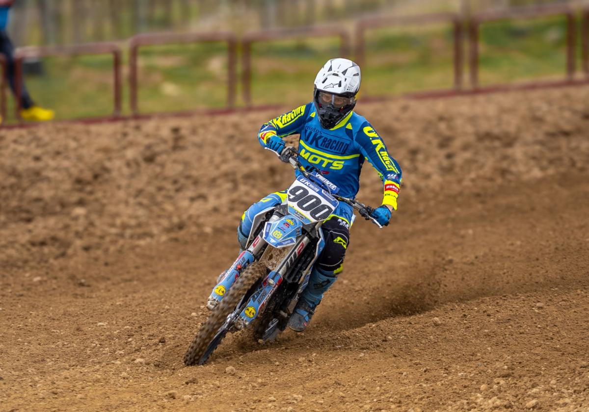 Jon Idiakez se coloca líder del Campeonato de Euskadi de motocross
