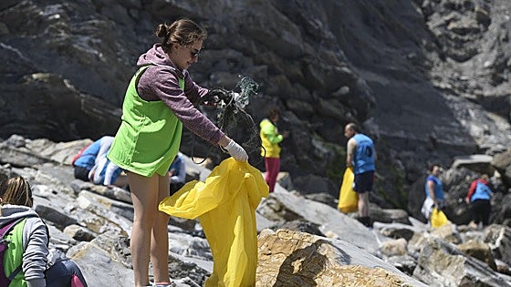 Euskadi analizará la basura marina con cámaras y sensores