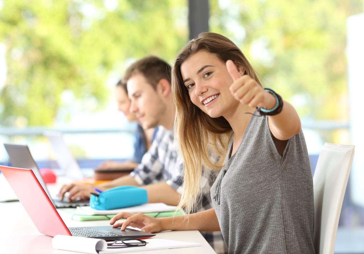 La tasa de empleo y el salario medio, carrera a carrera