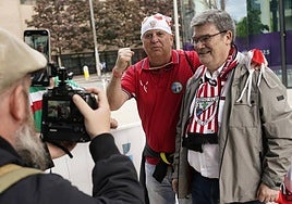 Juan Mari Aburto, uno más en la expedición del Athletic: «Tenemos derecho a soñar»