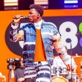 Un congoleño que canta en inglés y francés representará a Países Bajos, que no dará plantón a Eurovisión