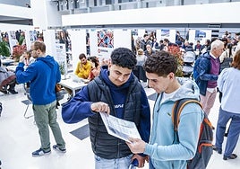 Las empresas doblan la puja por el talento alavés y ofertan 900 empleos en la feria Empleo Gune