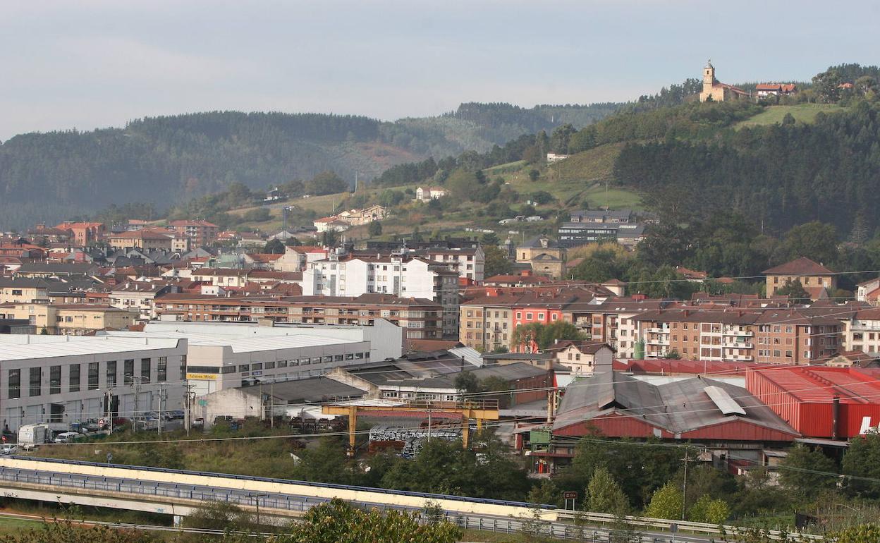 Tres detenidos por robar cobre valorado en 4.500 euros en Gernika