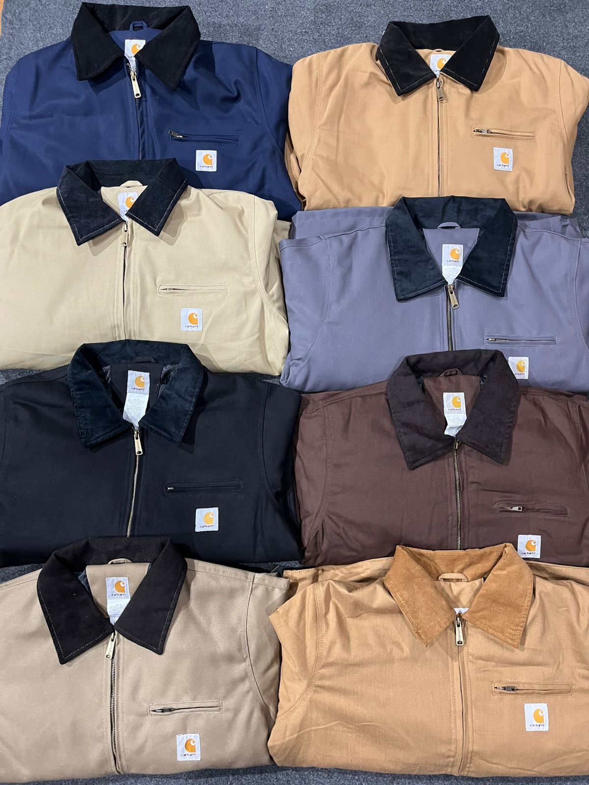 La tienda efímera de Bilbao con ropa de Lacoste, Nike, Adidas, Carhartt o Levi&#039;s a tan solo 9 euros