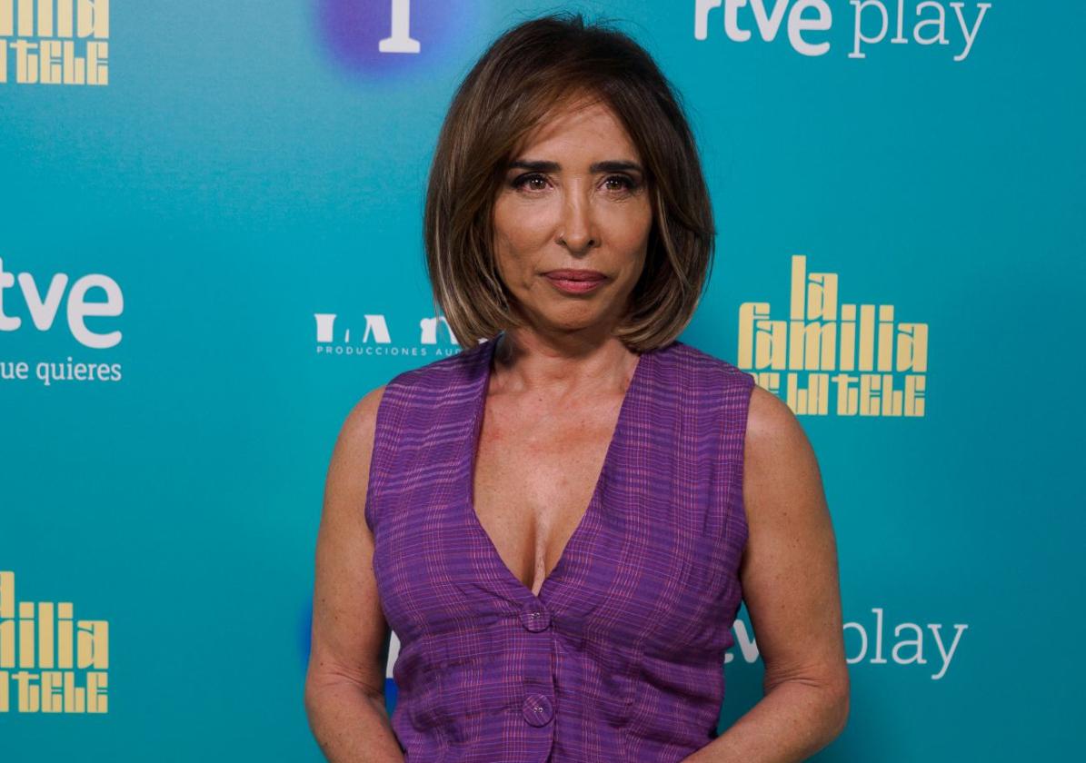 María Patiño, a la desesperada, ante las críticas y la baja audiencia de 'La familia de la tele': «Todos a apoyarnos»