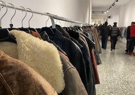 La tienda efímera de Bilbao con ropa de Lacoste, Nike, Adidas, Carhartt o Levi's a tan solo 9 euros