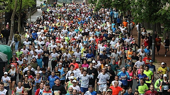 Ander Barrio y Ane Alberdi, campeones del Maratón Martín Fiz 2025
