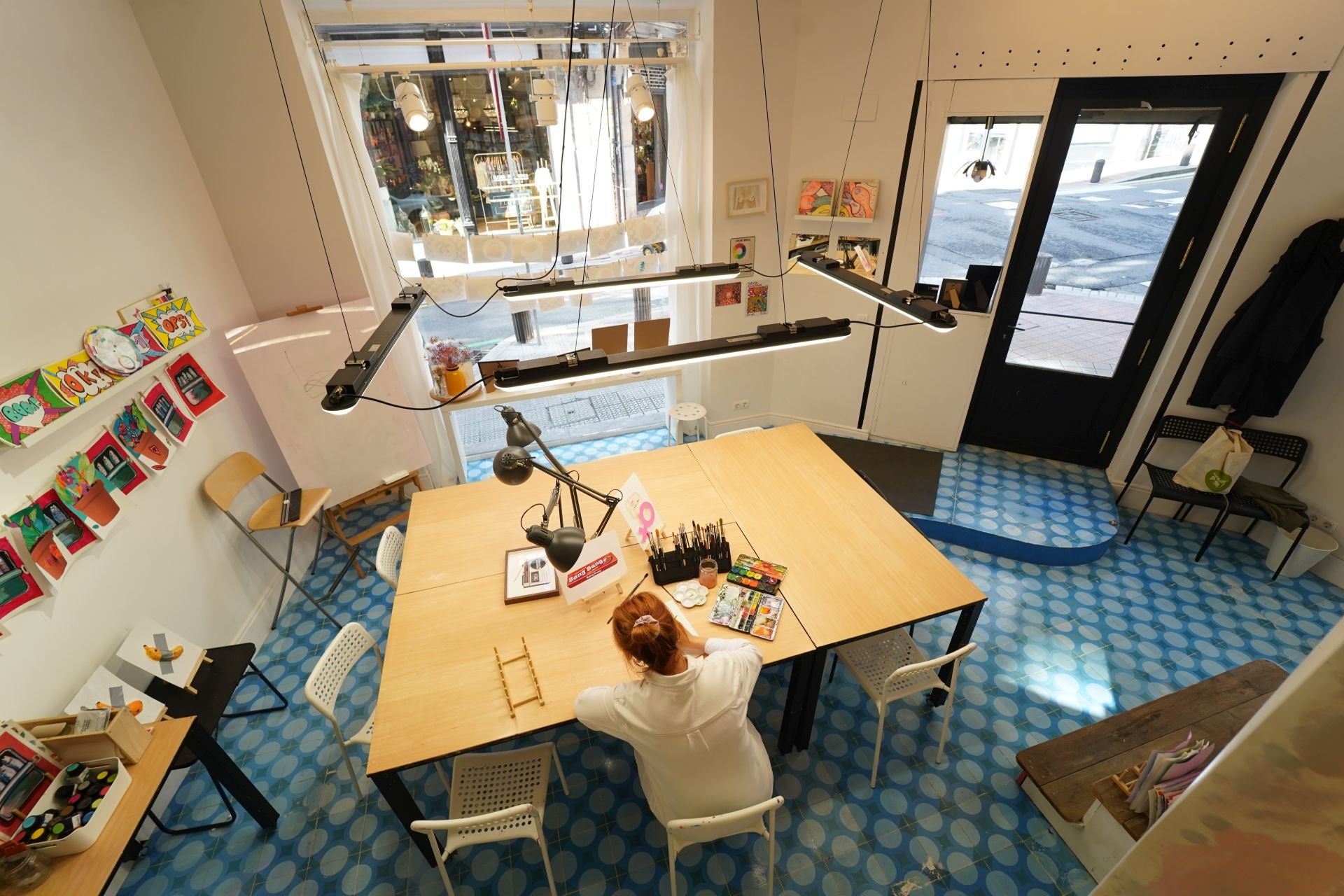 El novedoso espacio creativo de Bilbao La Vieja: un paraíso a todo color para niños y adultos