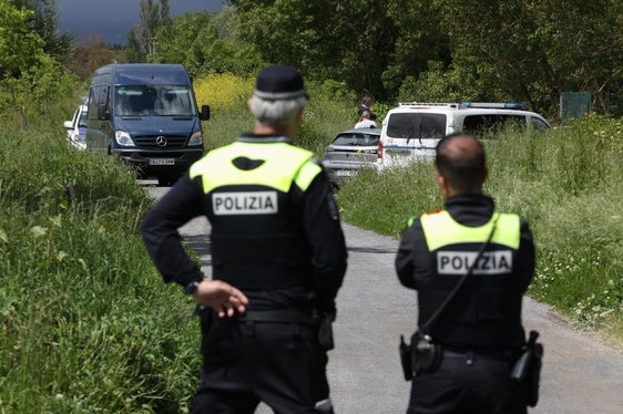 Operativo policial tras la aparición de un cadáver en el Zadorra